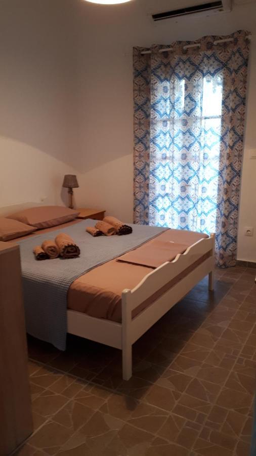 At Chrisopigi Sifnos Holiday home *