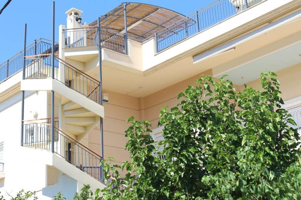 Apartment New Independent Loft, 360⁰ View, 5' Beach/center Kalamata