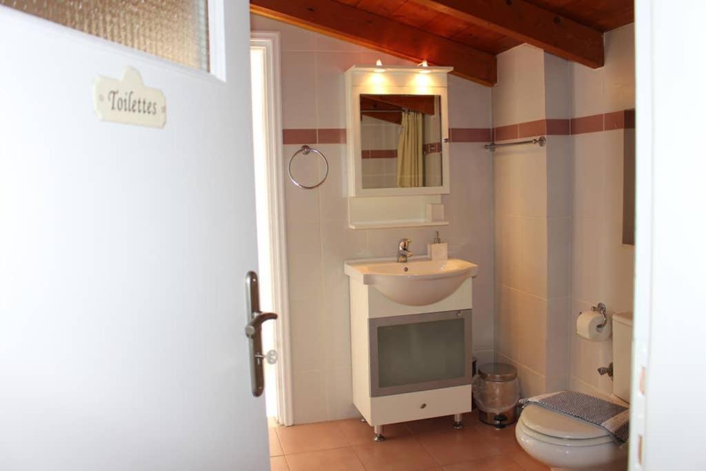 New Independent Loft, 360⁰ View, 5' Beach/center Kalamata
