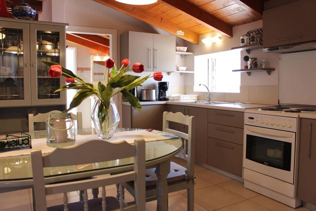 New Independent Loft, 360⁰ View, 5' Beach/center Apartment *