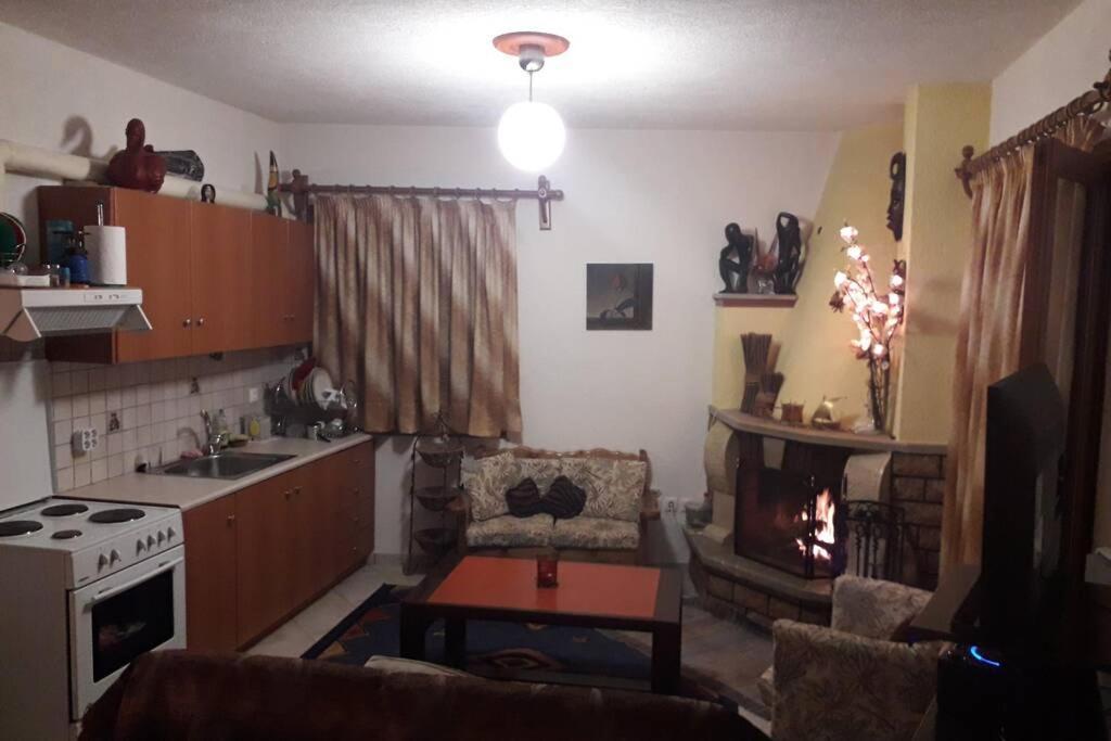 Efis House Apartment *