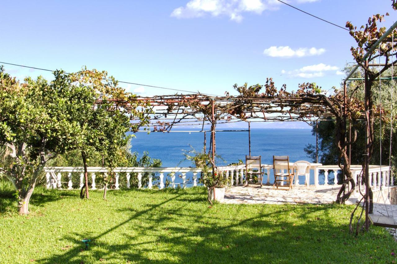 Sea View Estate Helios Villa *