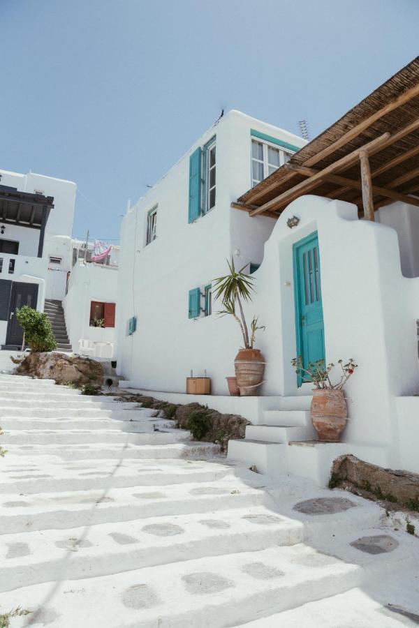 Central Local Living In Mykonos, Main Town *