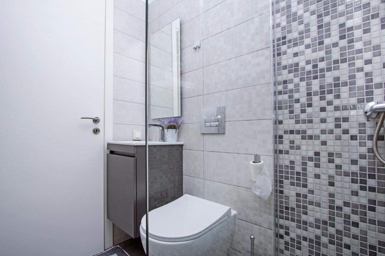 Athena Luxury * Mesongi