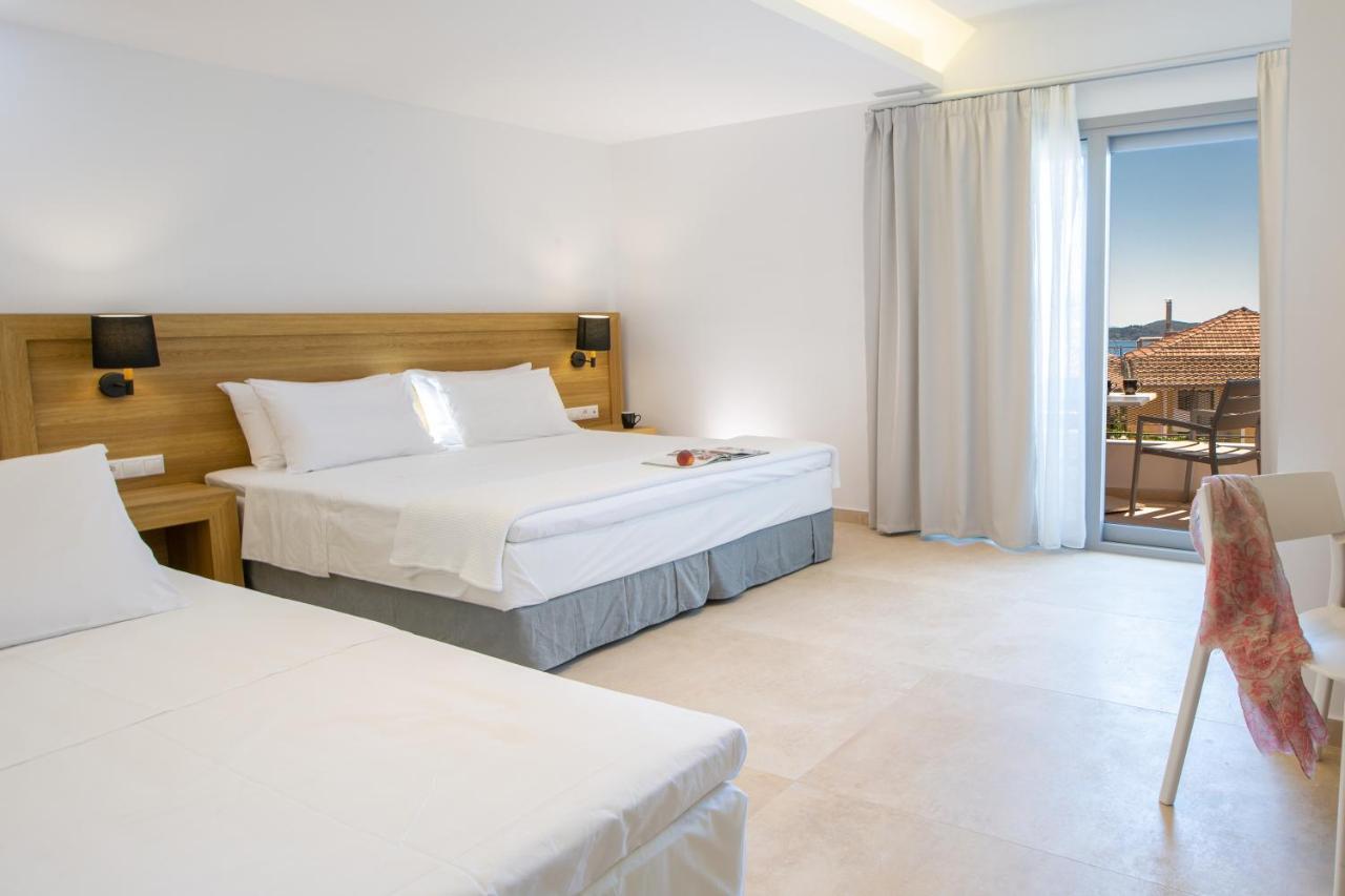 Smile Hotel Nydri (Lefkada)