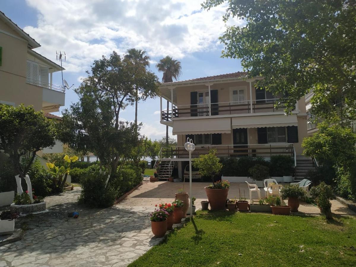 Two Palm Trees Apartment Nydri (Lefkada)