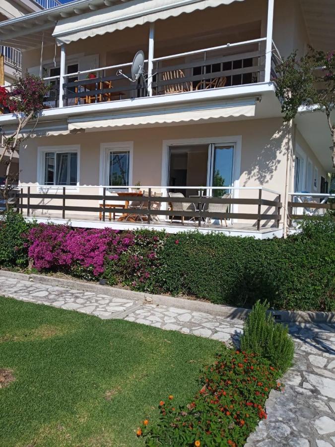 Two Palm Trees Apartment Nydri (Lefkada)
