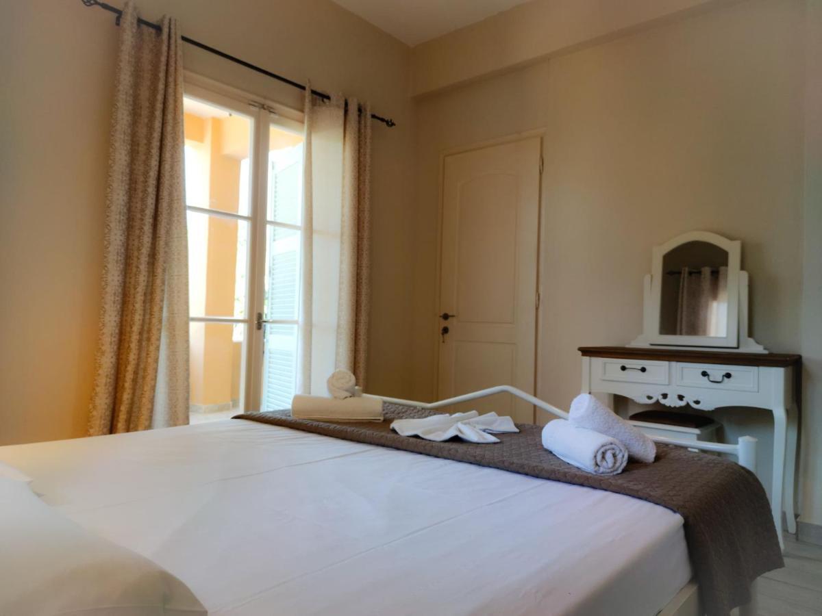 Kostas-ne Corfu With Heated Salt Swimming Pool Agios Spyridon (Corfu)