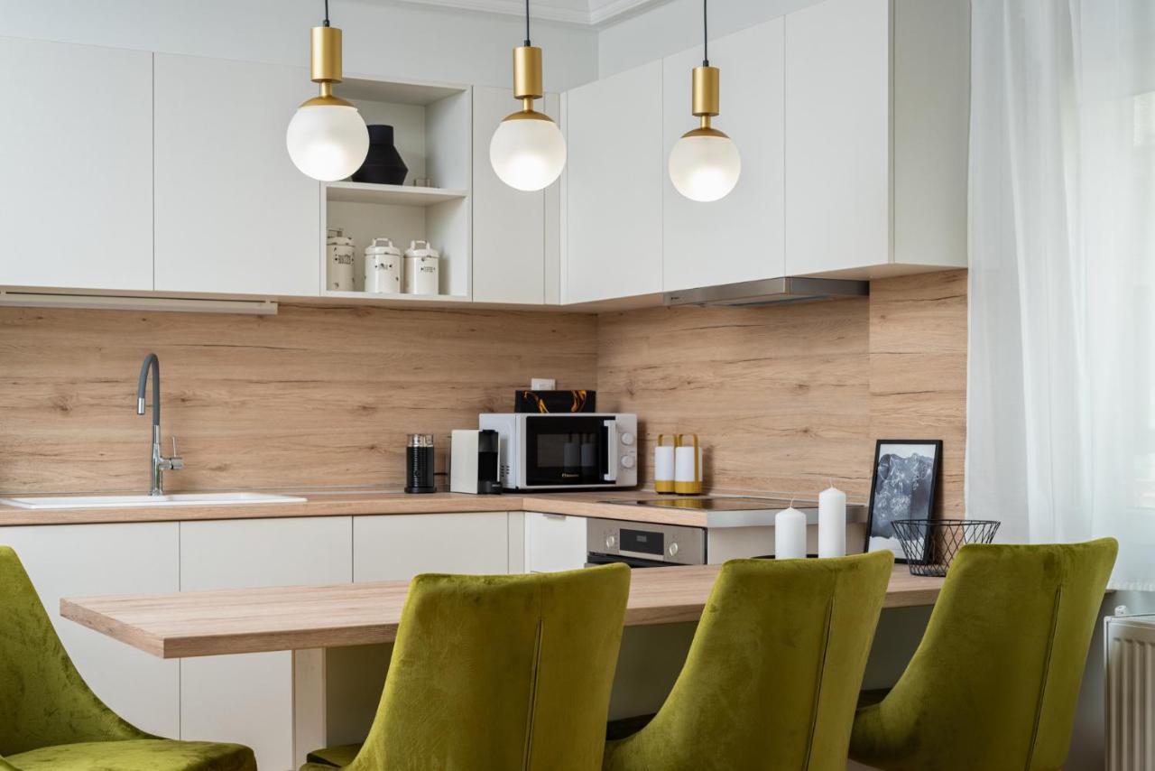 Apartment White Armonia