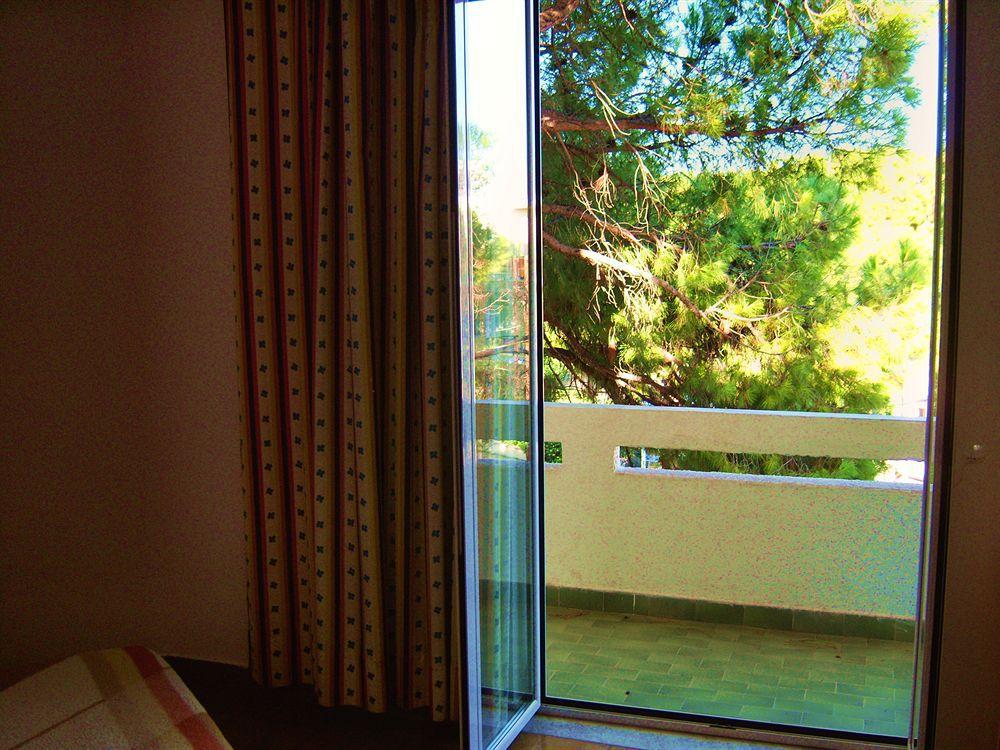 Fantasia Aparthotel 2*