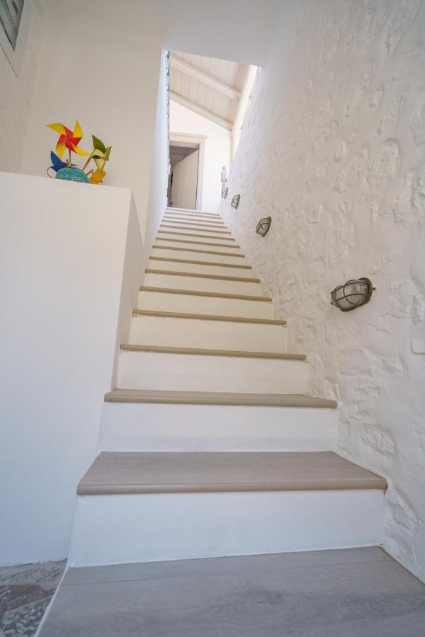 Livin Hydra Legacy * Hydra (Saronic Islands)