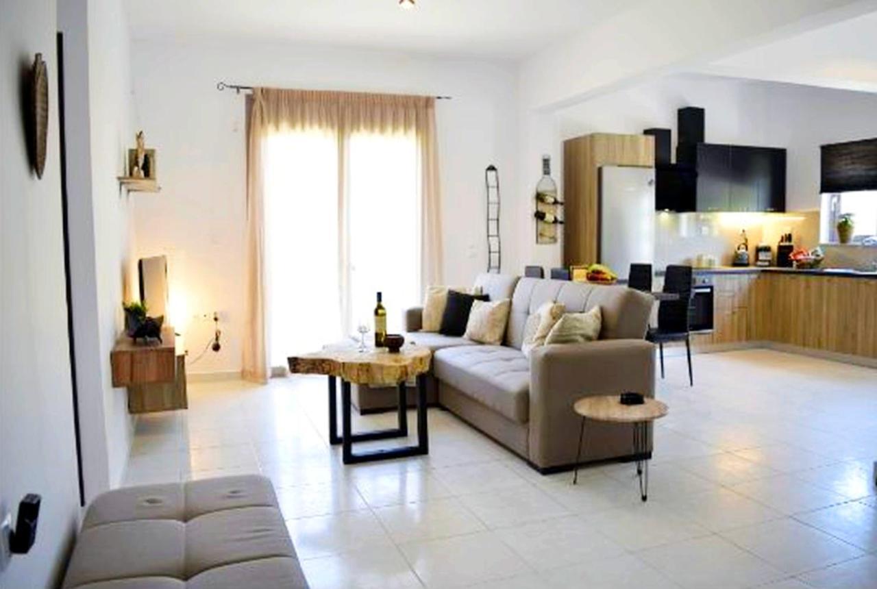 Ocean Breeze Apartment *