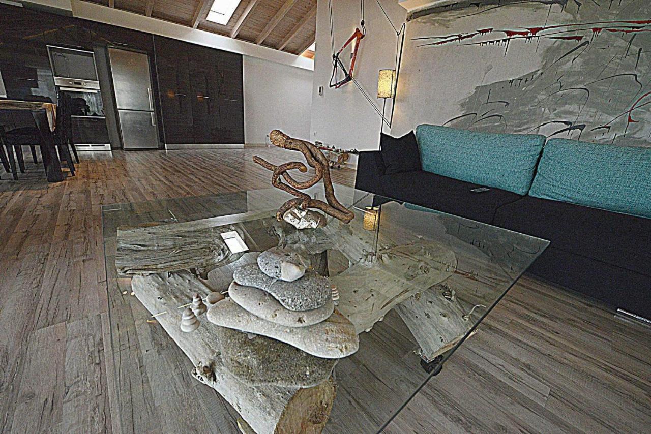 Wood Metal Glass * Kontokali