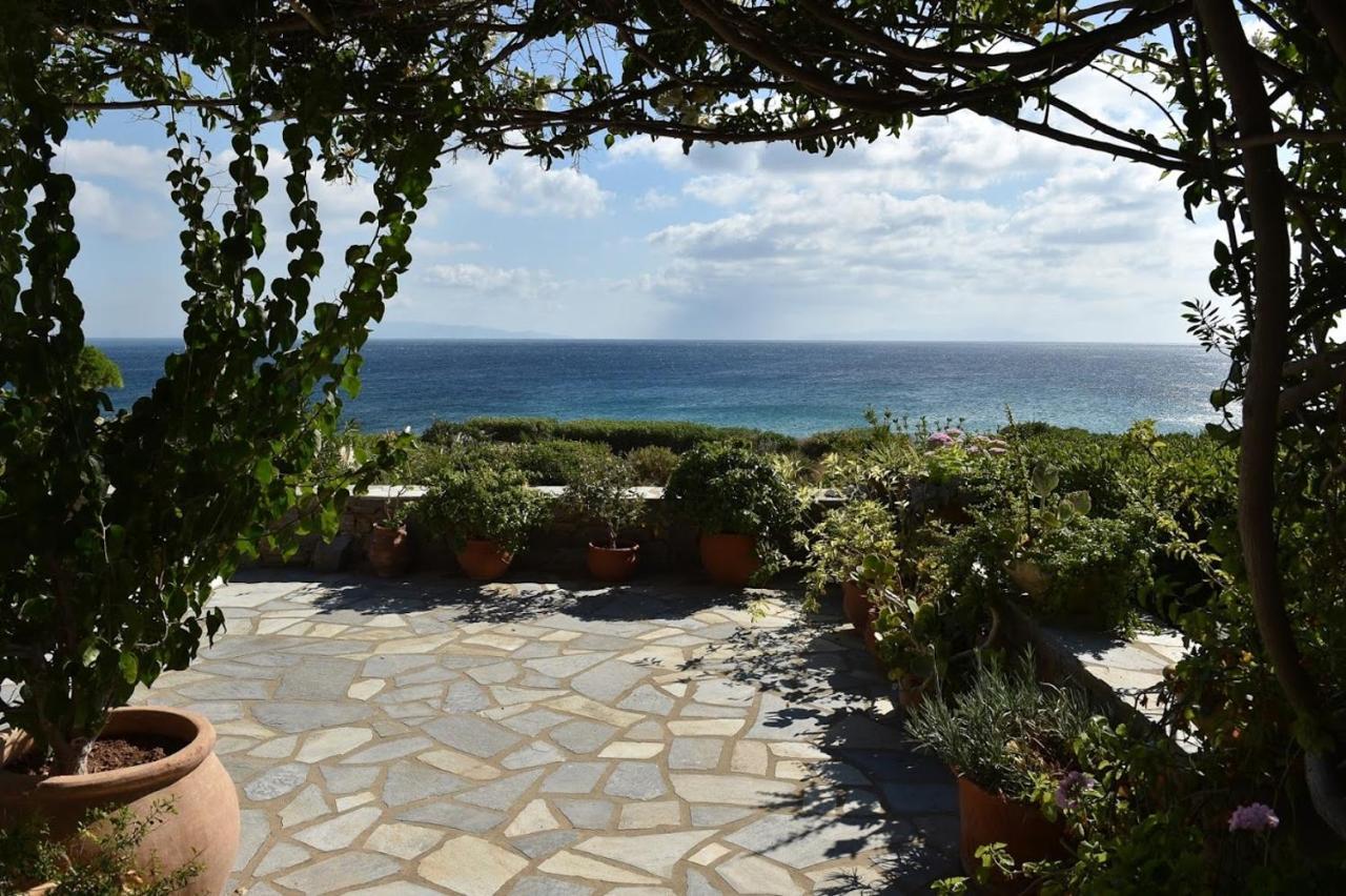 Sophia Paros - Beachfront At Lolantonis