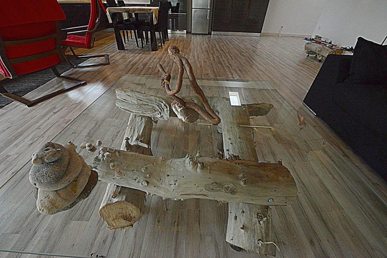 Apartment Wood Metal Glass *
