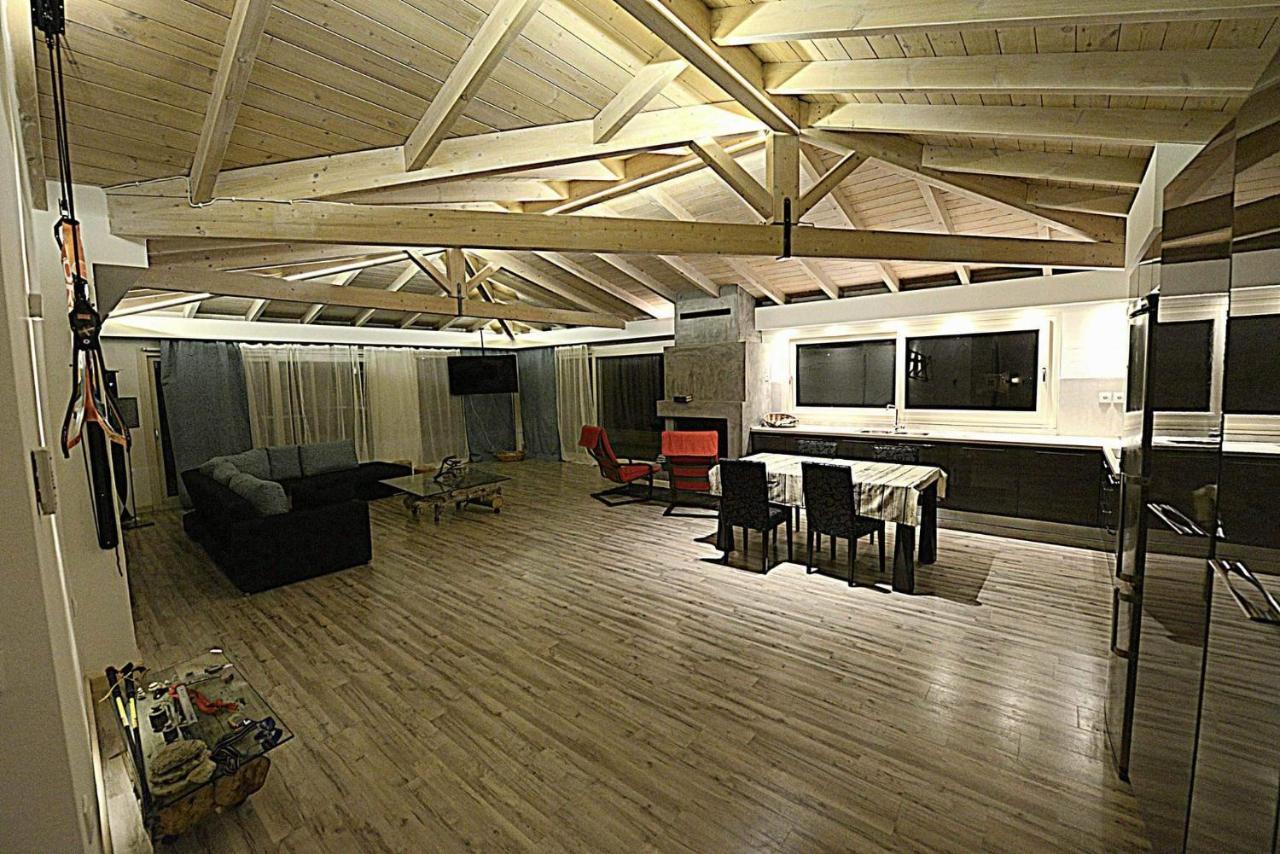 Apartment Wood Metal Glass Kontokali