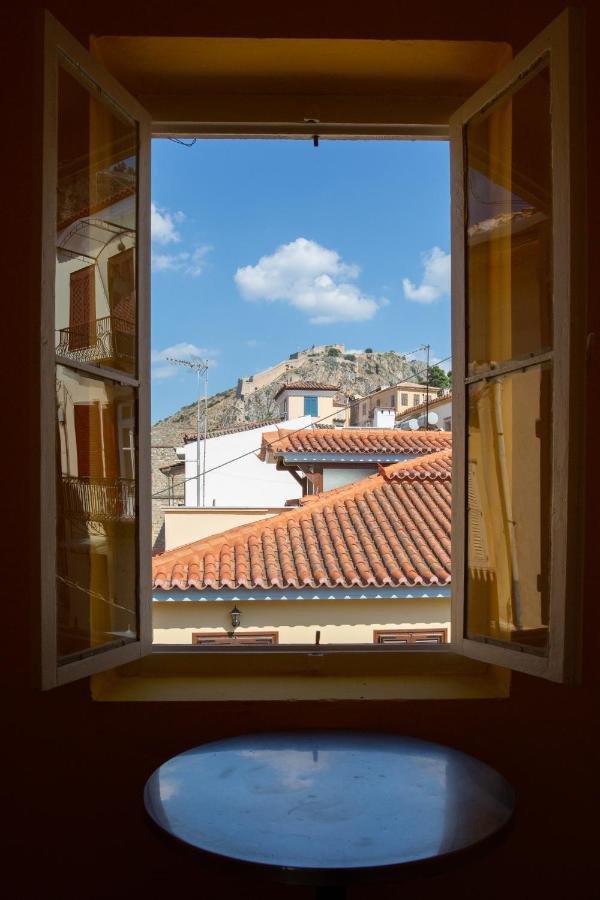 Mora Valisi Villa