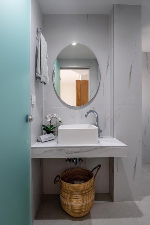 Noa Beachfront Apartment *