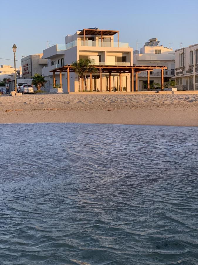 Noa Beachfront Apartment