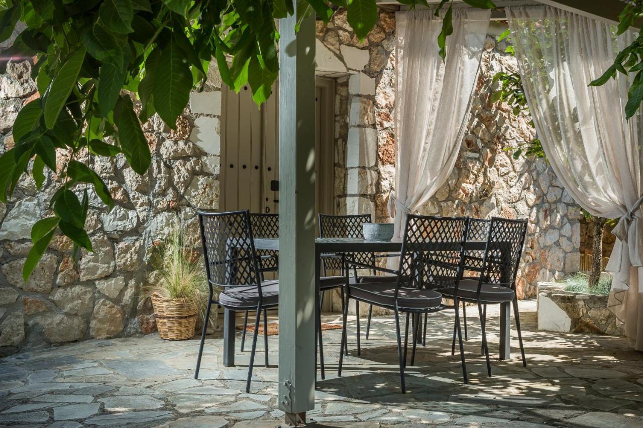 Ploes Luxury Holiday home *