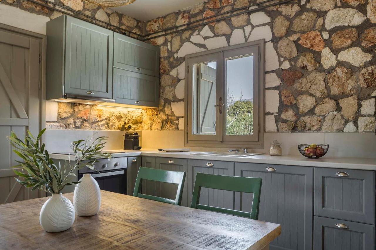 Ploes Luxury Holiday home *