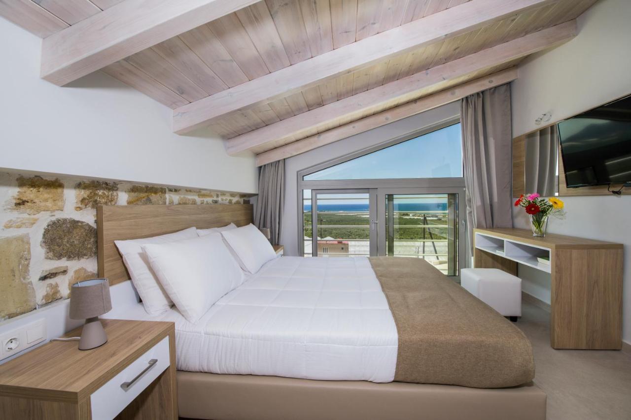 Petras Aparthotel