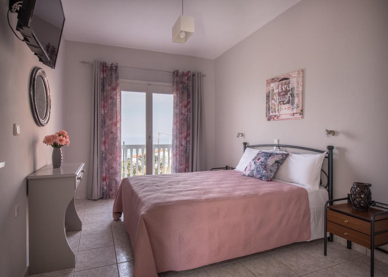 Apartment Ammoudino Del Mare