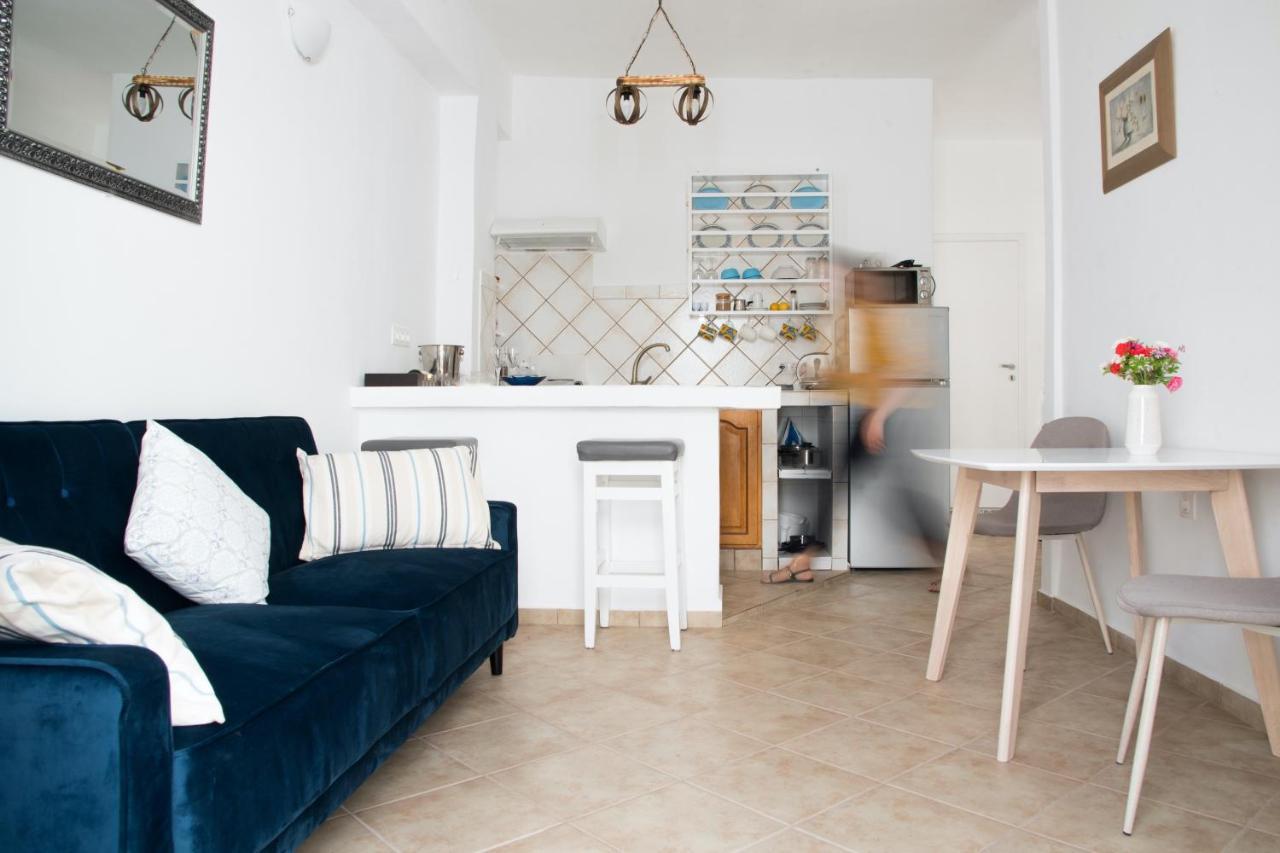 Unique Anoi House - In The Heart Of Village Holiday home