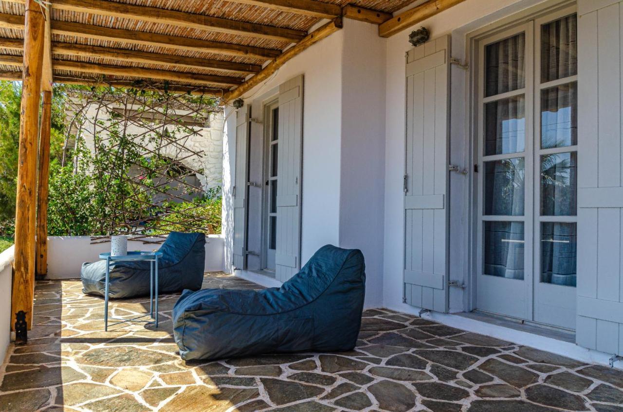 Calmea Seafront - Secluded Villa Parikia (Paros)