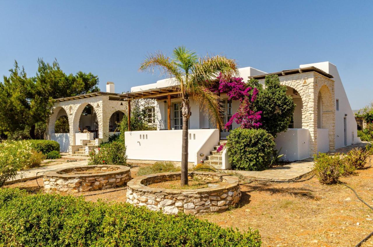 Villa Calmea Seafront - Secluded *