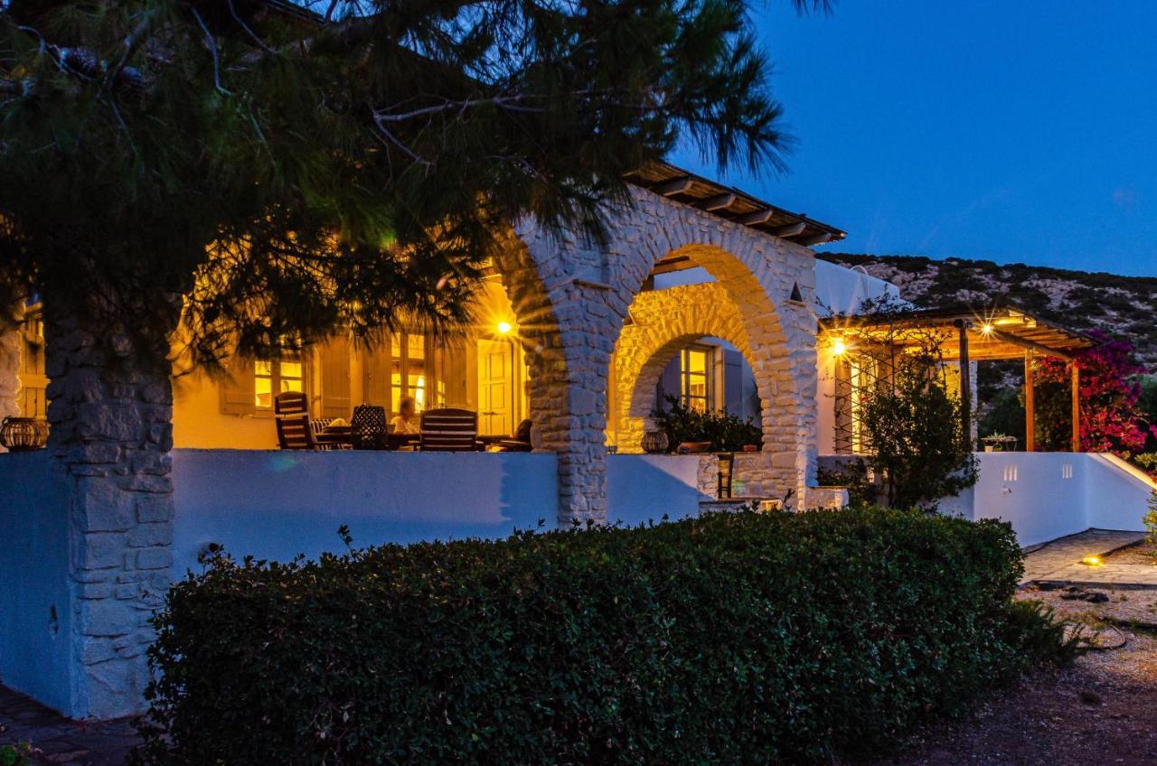 Calmea Seafront - Secluded Villa