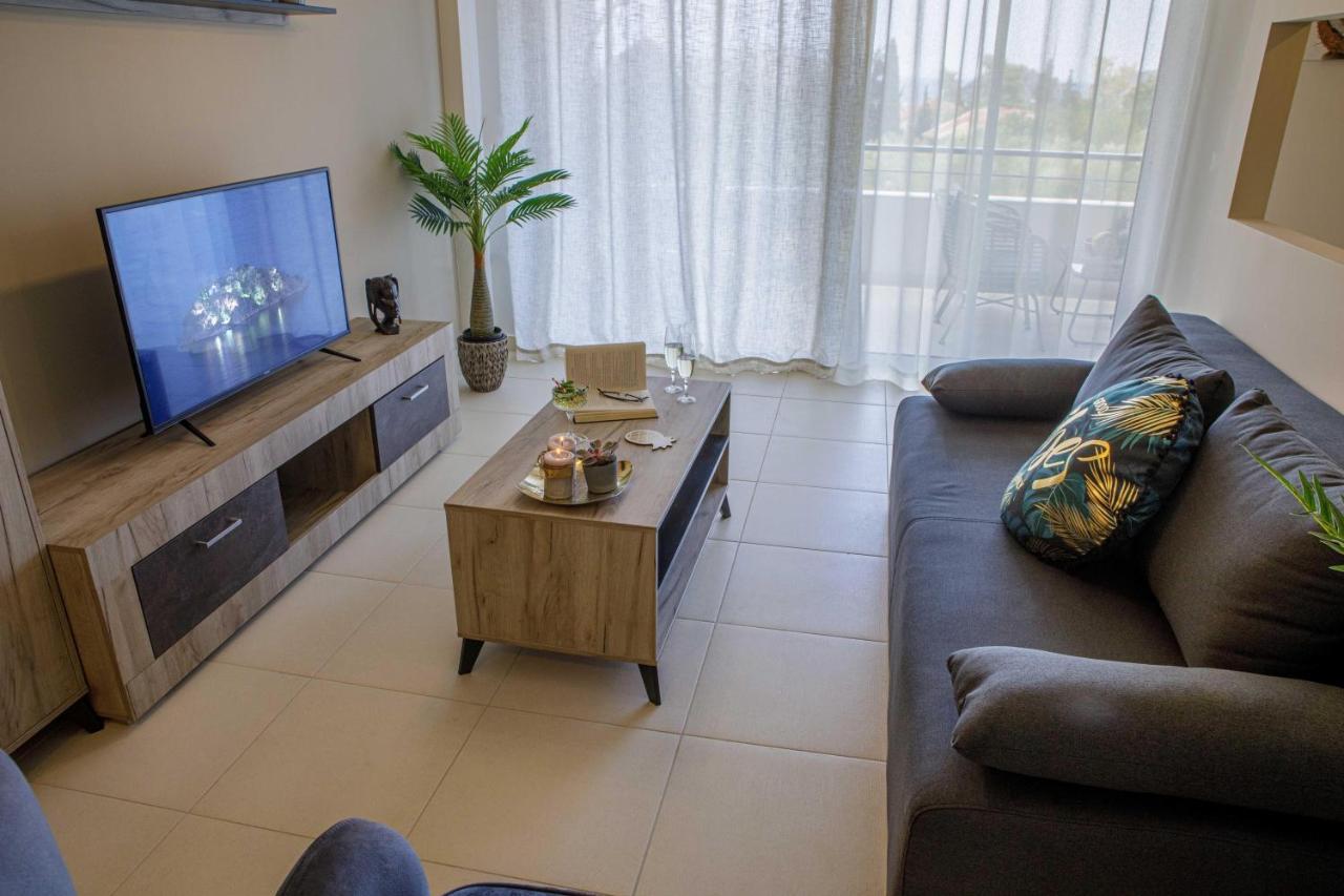 Apartment Savvas *
