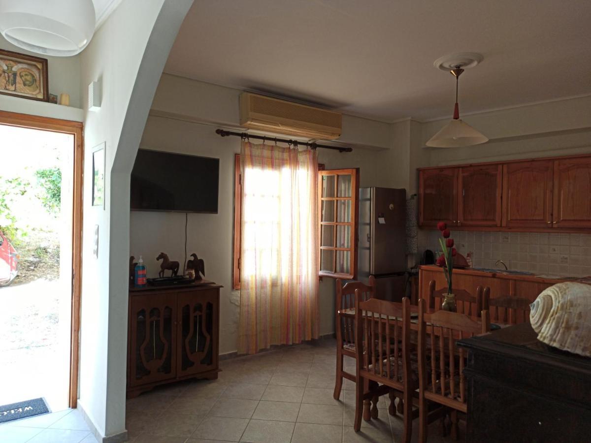 μπαλκόνι του αιγαίου Father's House In Kymi