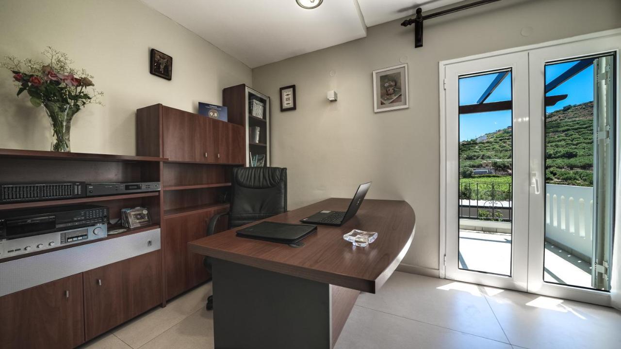 Villa Petronila Luxury With Heated Private Pool Kissamos