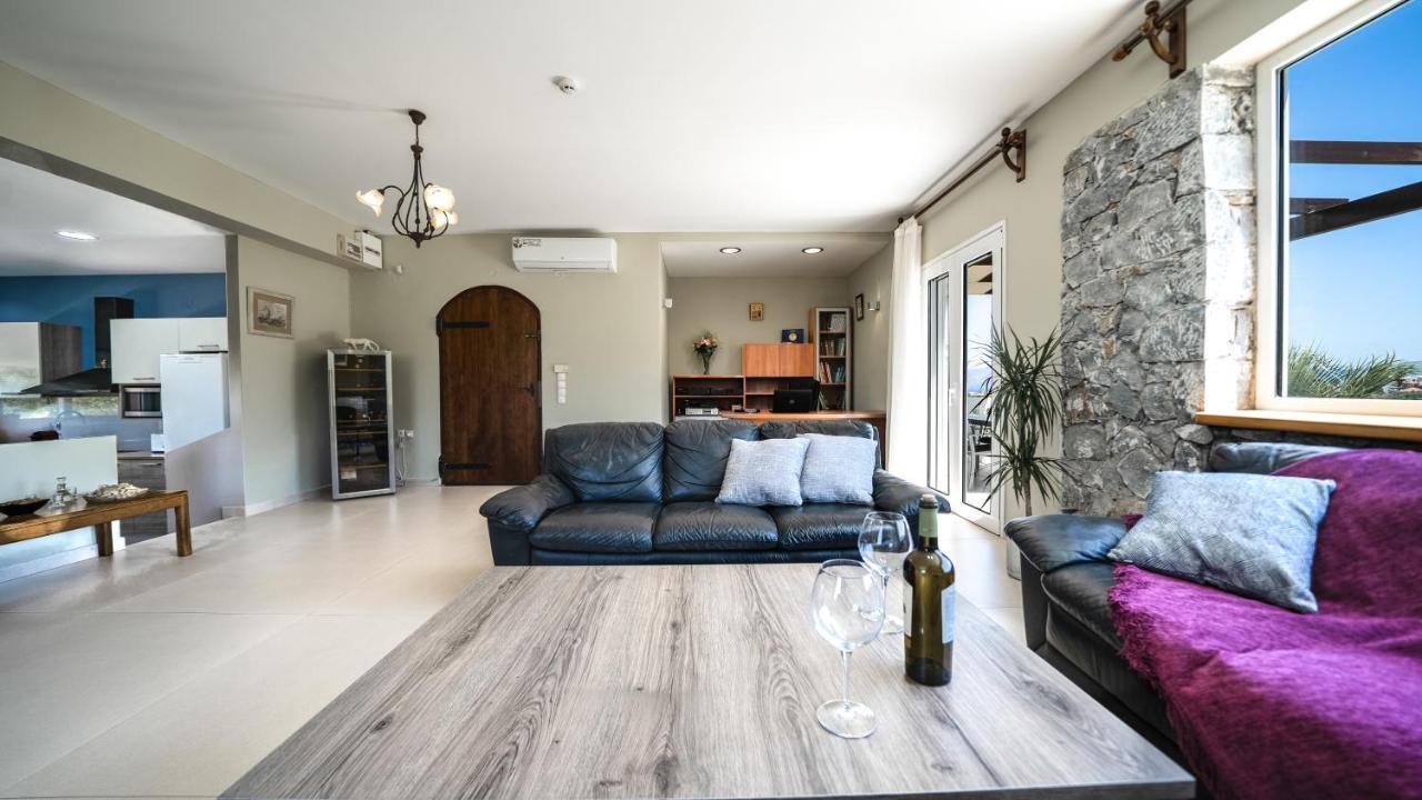 Petronila Luxury With Heated Private Pool Villa Kissamos