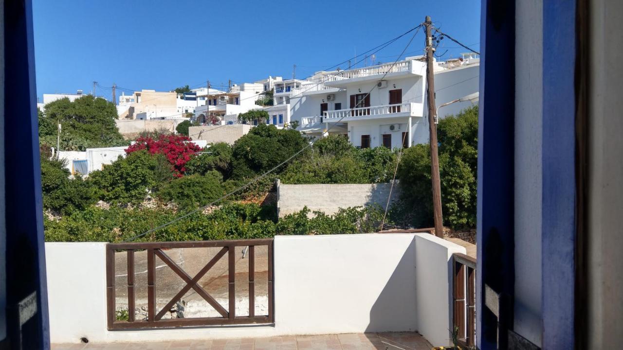 Chora Place Sikinos