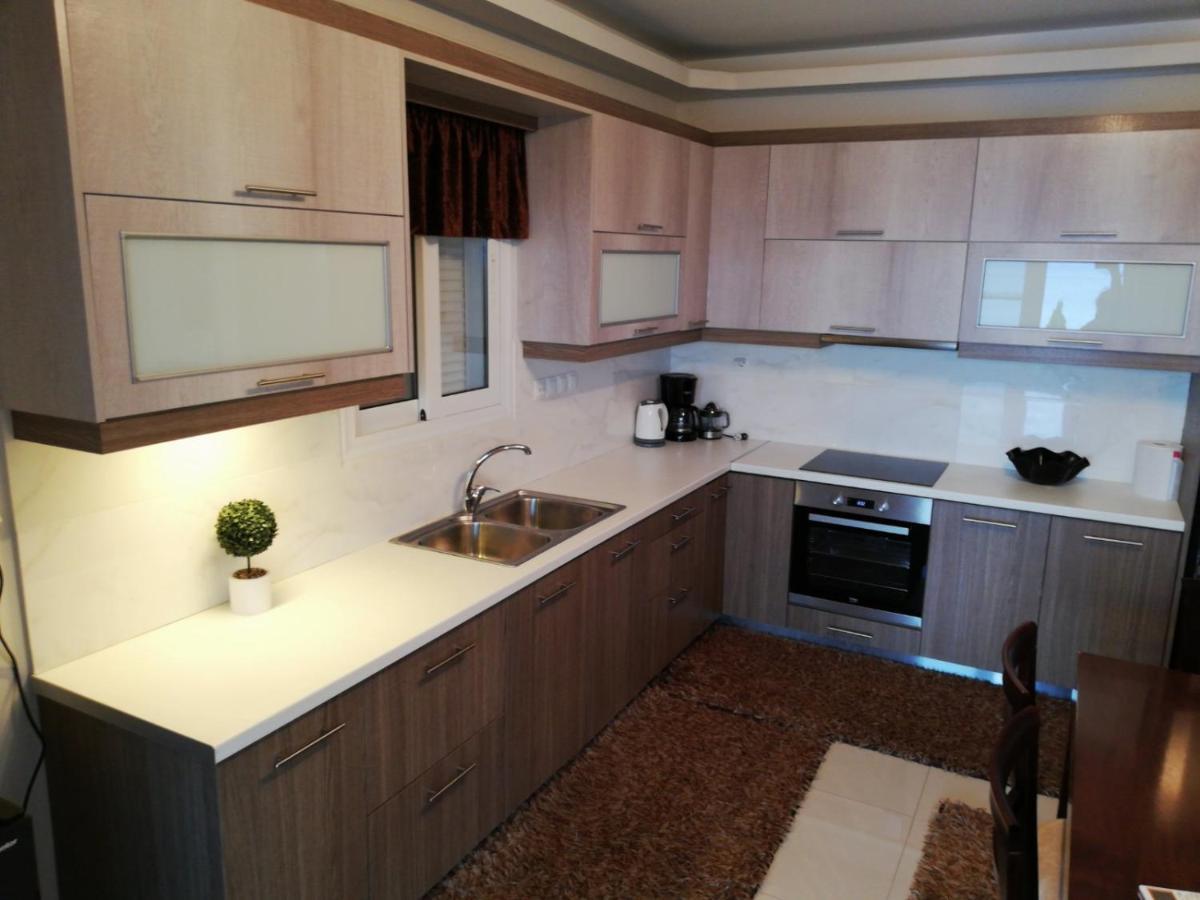 Oikonomou Luxury *