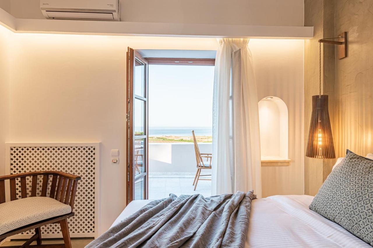 Leon (adults Only) Vourvoulos