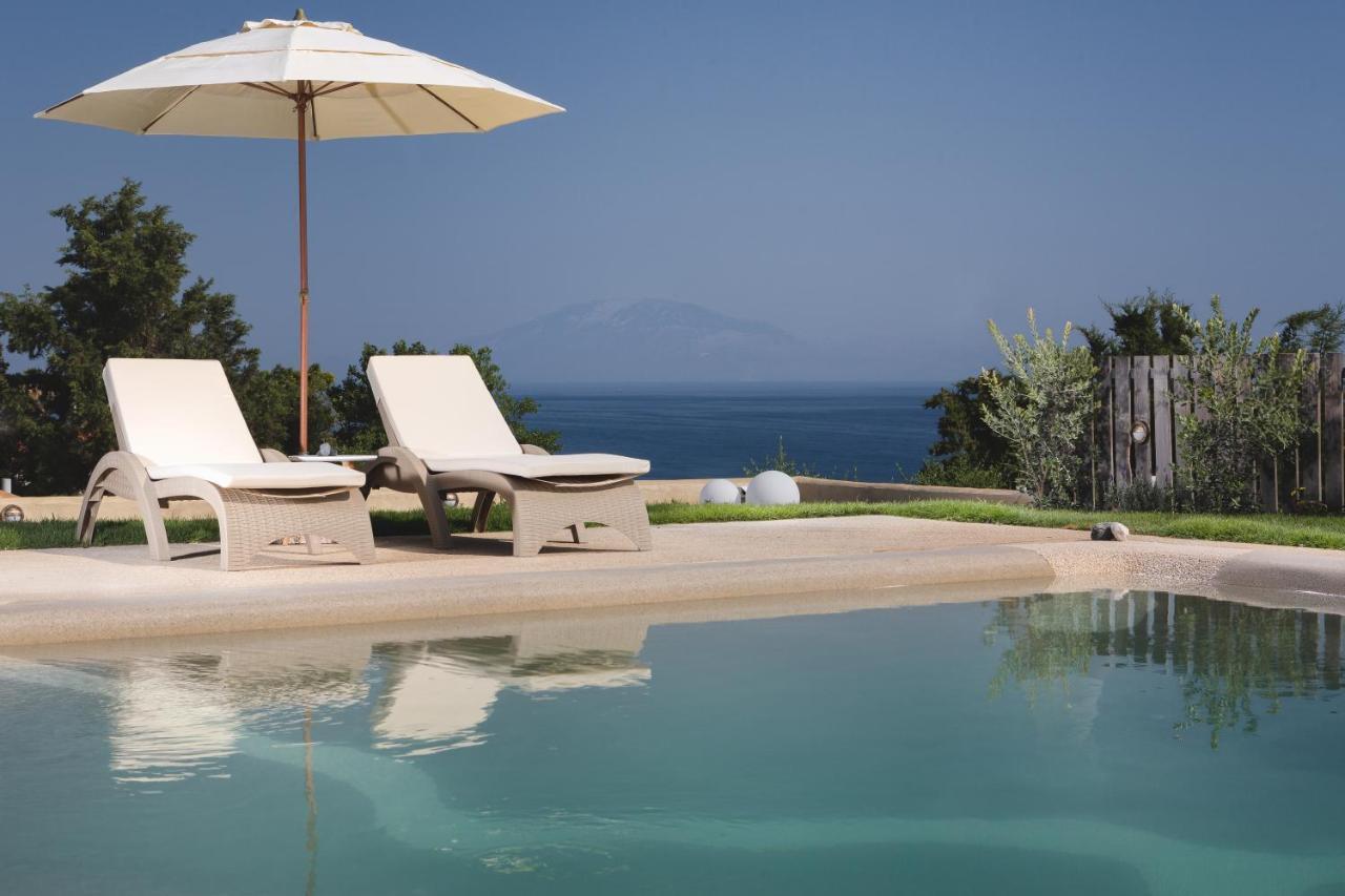 Villa Niki's - Luxury Seaview Villa!