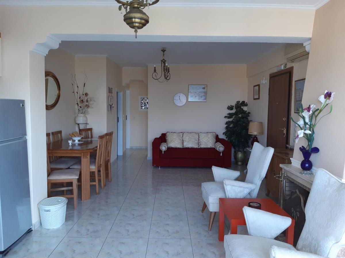 Nana's Philoxenia Apartment Porto Rafti