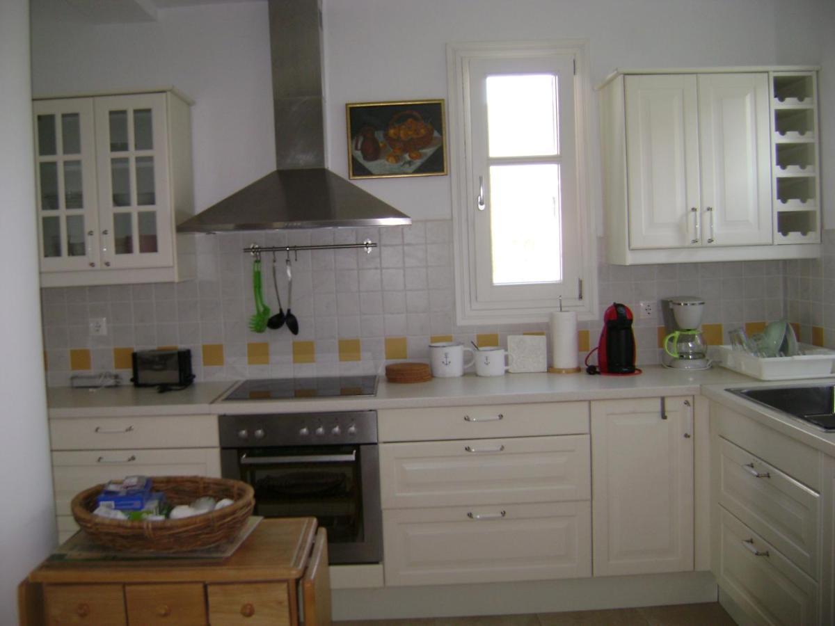 Planitas Skopelos Town