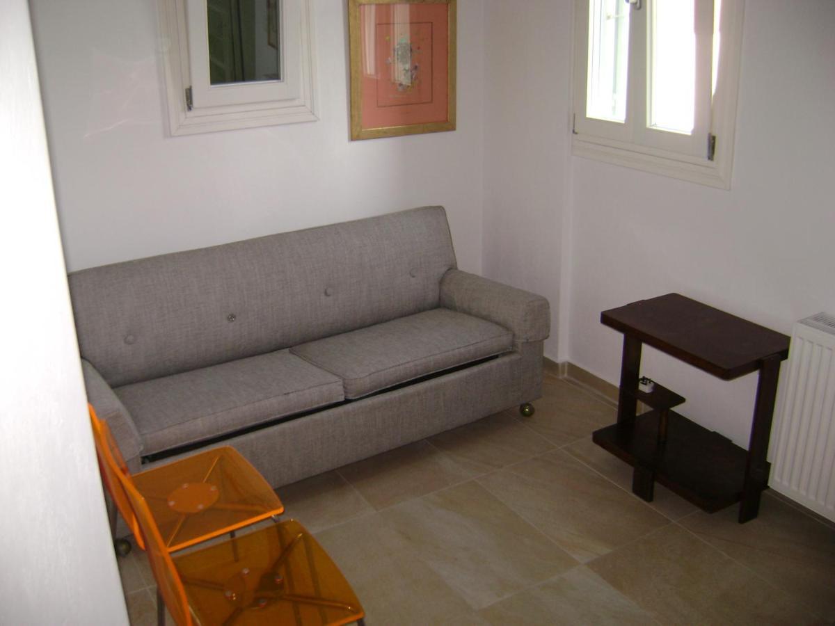 Planitas Skopelos Town
