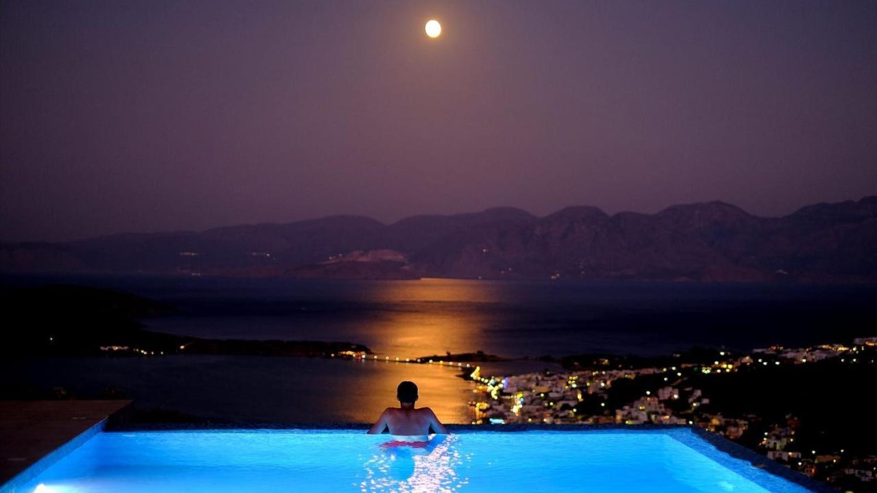 Villa Estee, Luxury With Private Infinity Pool And Jacuzzi *
