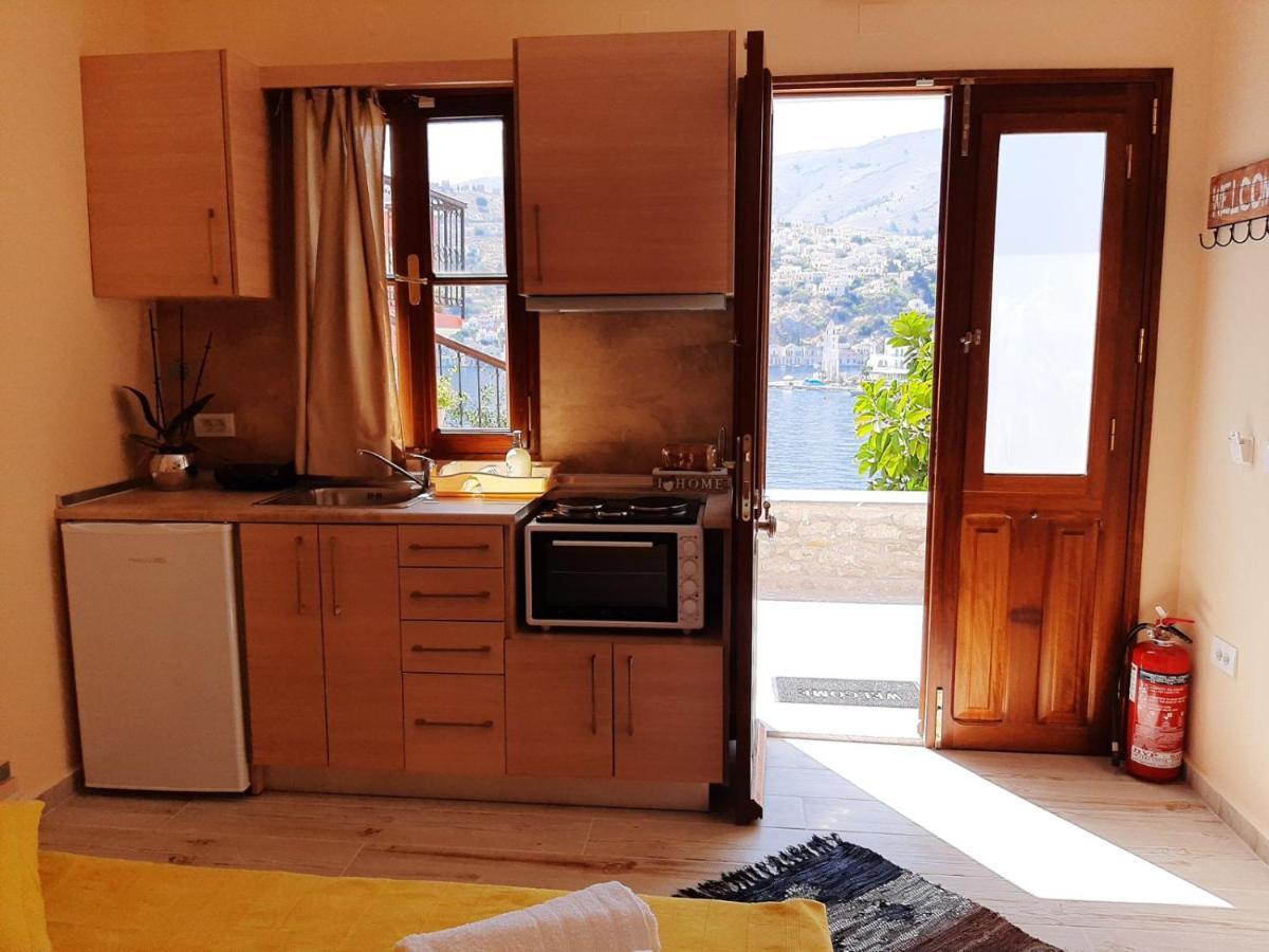 Kleanthi And Kostas Studios Apartment