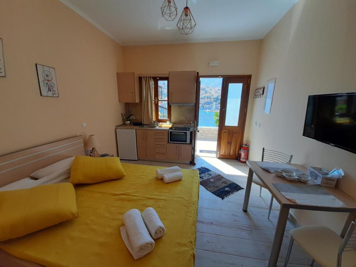Apartment Kleanthi And Kostas Studios *