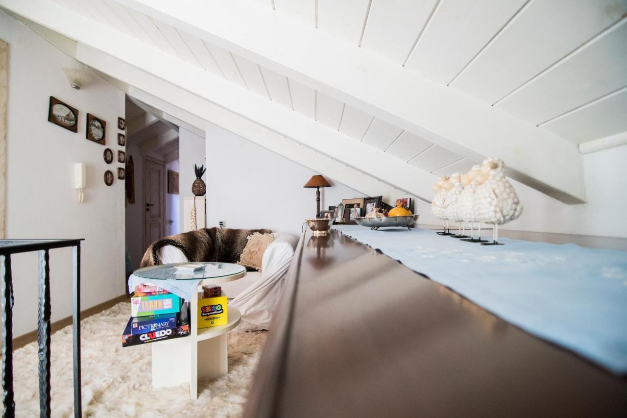 Cozy Attic Apartment