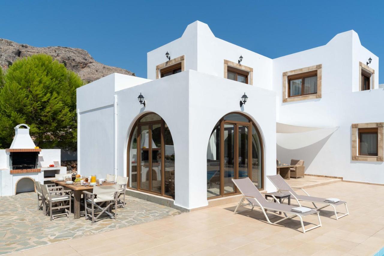 Navarone With Private Pool
