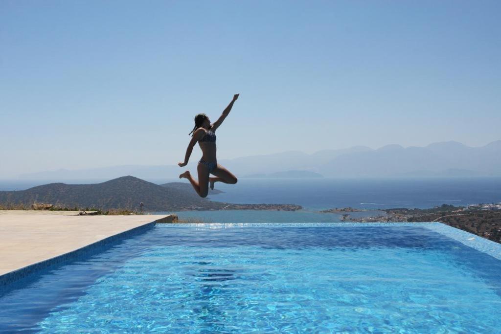 Villa Estee, Luxury With Private Infinity Pool And Jacuzzi