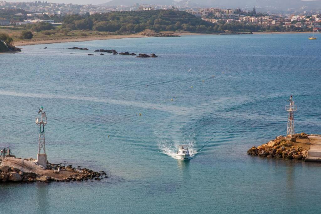 Sea & Town Getaway * Chania (Crete)