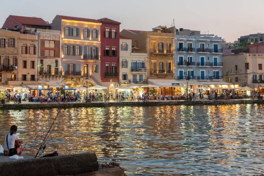 Sea & Town Getaway * Chania (Crete)